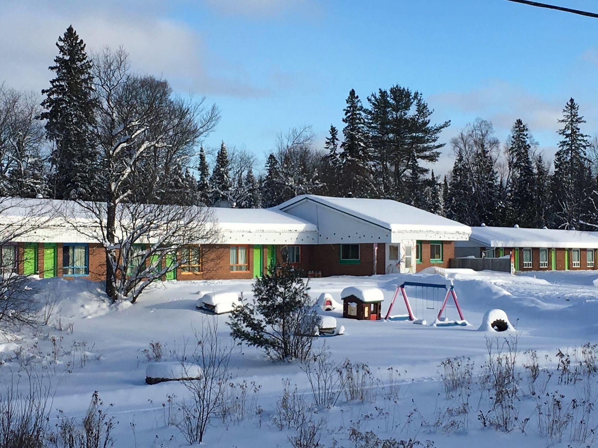 Algonquin Motel South River Exterior foto